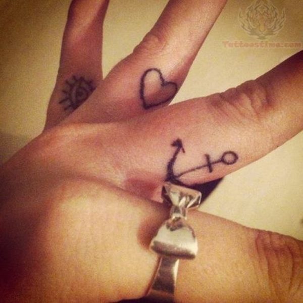 Anchor And Heart Tattoo On Fingers