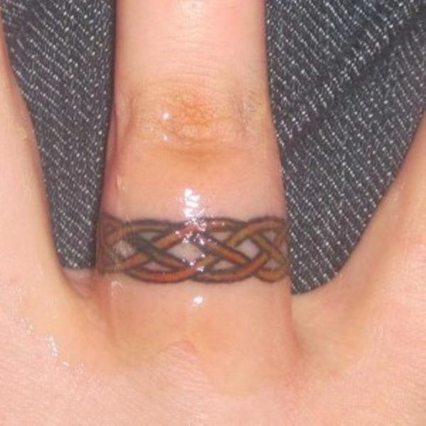 Attractive Celtic Knot Tattoo
