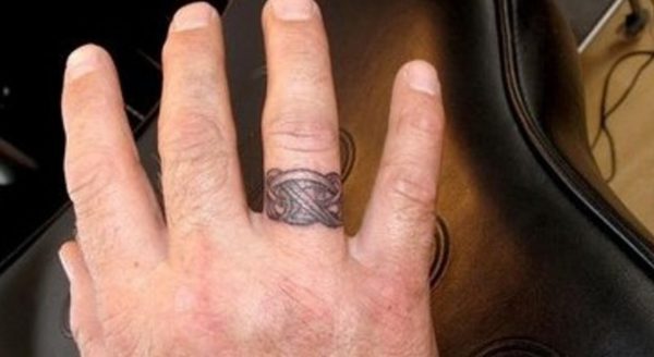 Celtic Knot Tattoo design On Finger