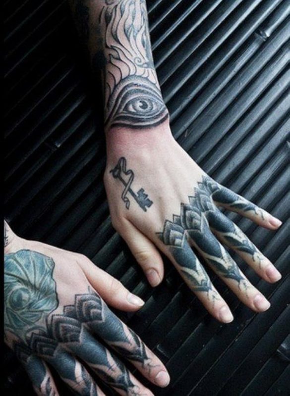 Fantastic knuckle Tattoo