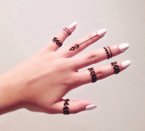 Henna Tattoo On Finger