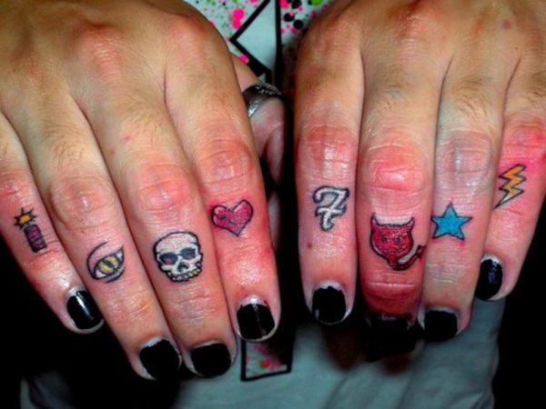 Skull Tattoo Design On Finger