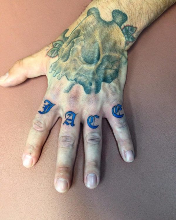 Wonderful knuckle Tattoo