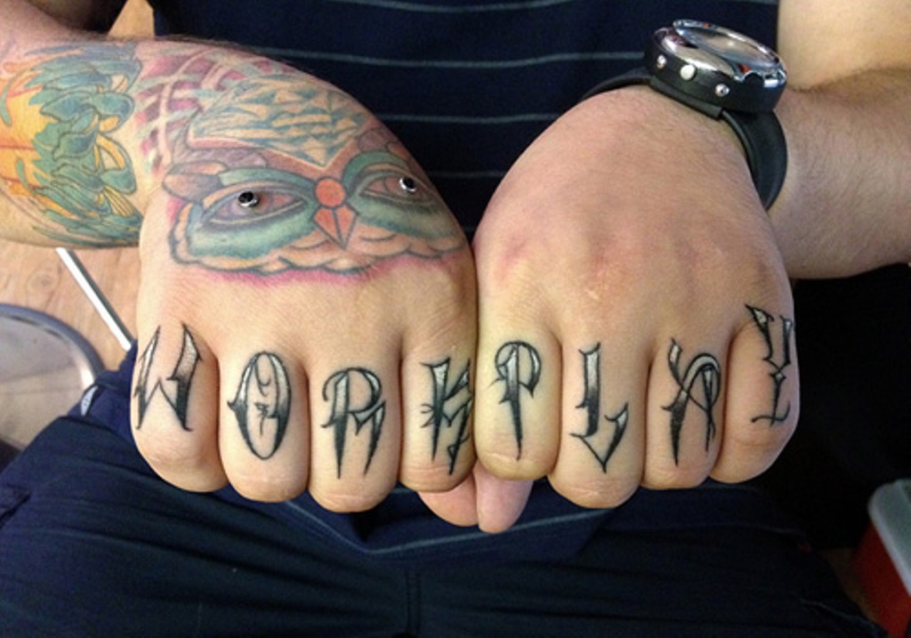 40 Graceful Knuckle Finger Tattoos