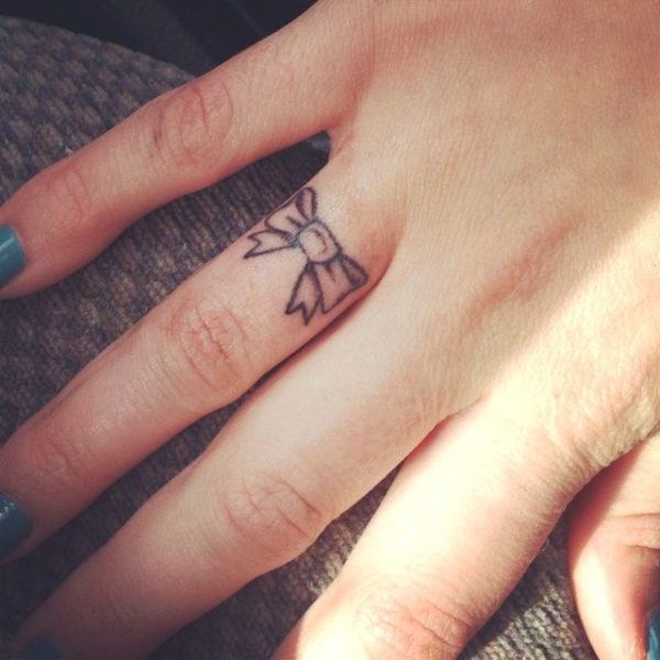 Bow Finger Tattoo Design