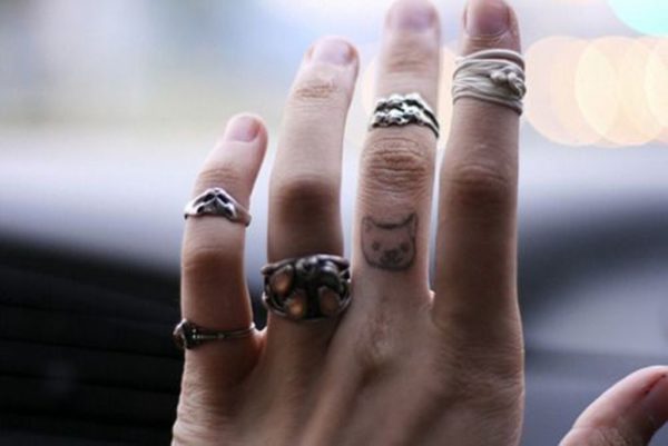 Cat Tattoo Design On Middle Finger